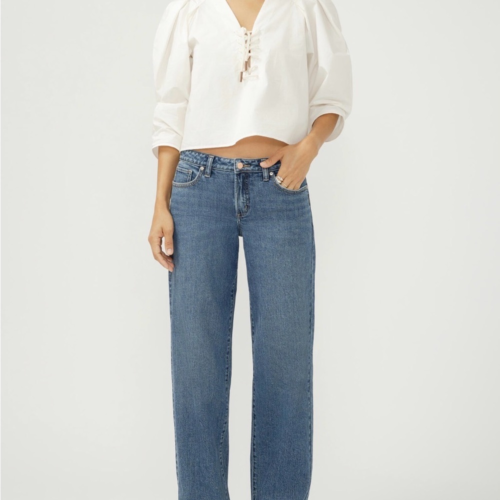 Silver Jeans Women's Wide-Leg Jeans in Medium Blue size 32x33
